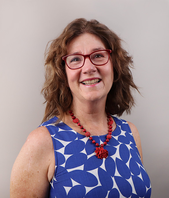 Headshot of Simone Johns, Social Worker